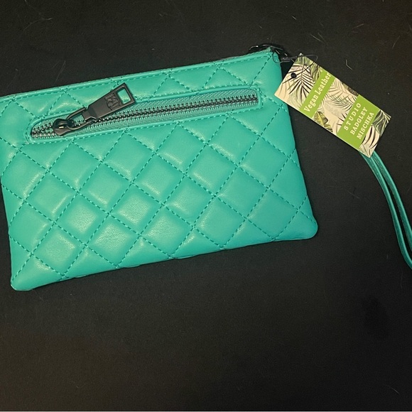 Badgley Mischka Aqua Quilted Wristlet - Picture 2 of 3